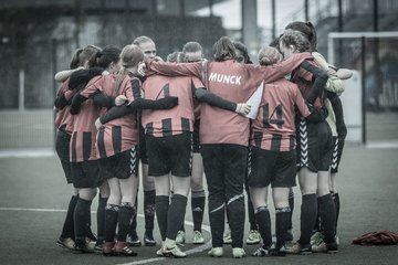 Bild 2266 - B-Juniorinnen FC St.Pauli . Braedstrup IF : Ergebnis: 4:1